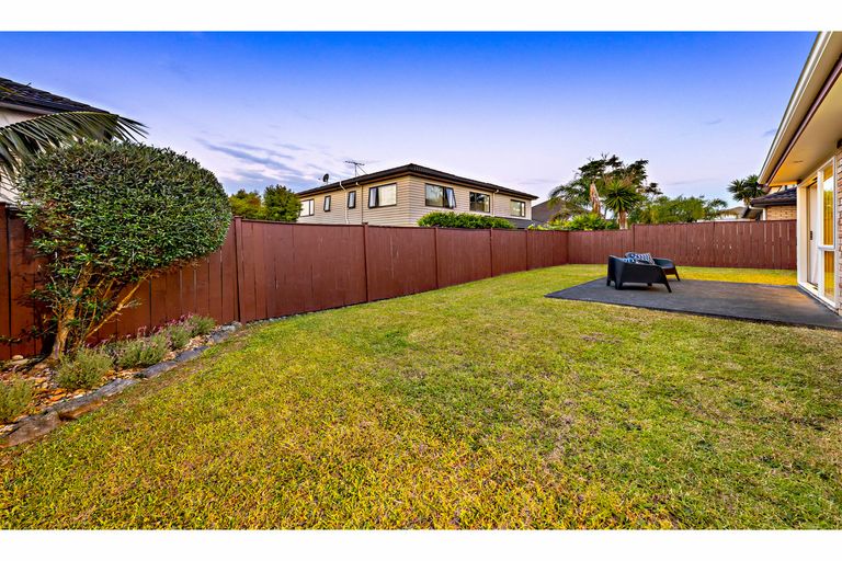 Photo of property in 20a Baverstock Road, Flat Bush, Auckland, 2016