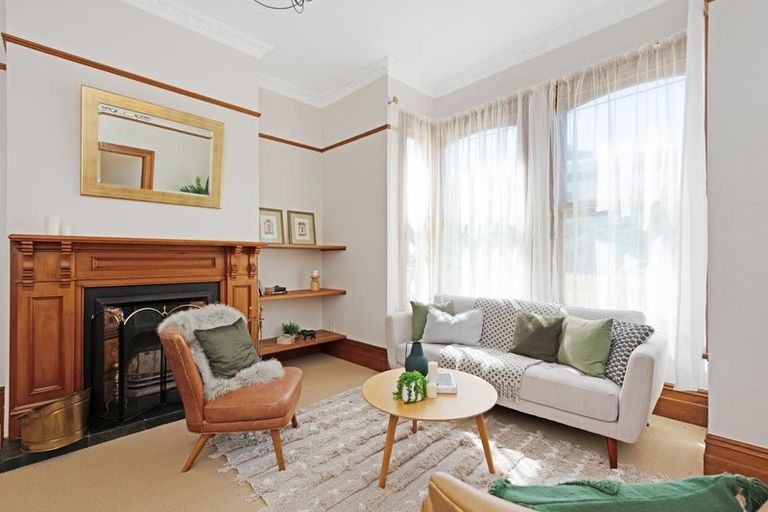 Photo of property in 128 Tinakori Road, Thorndon, Wellington, 6011