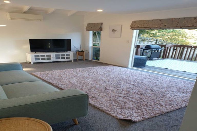 Photo of property in 1/28 Kestrel Heights, Arkles Bay, Whangaparaoa, 0932