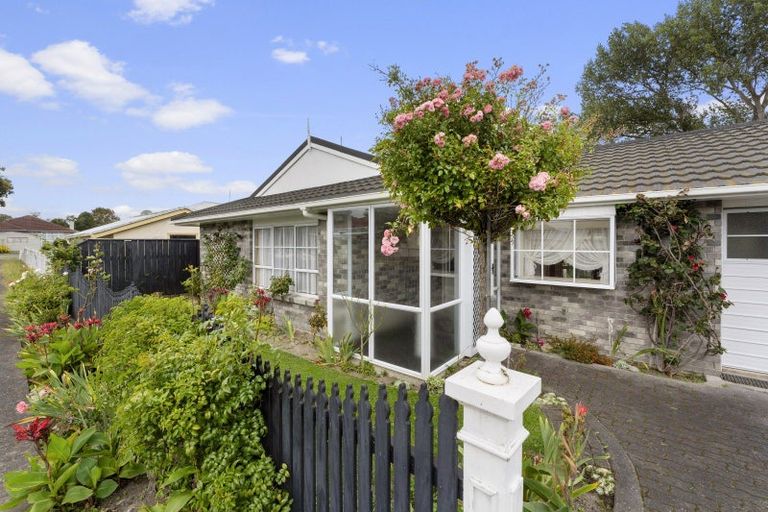 Photo of property in 48 Terry Crescent, Milson, Palmerston North, 4414