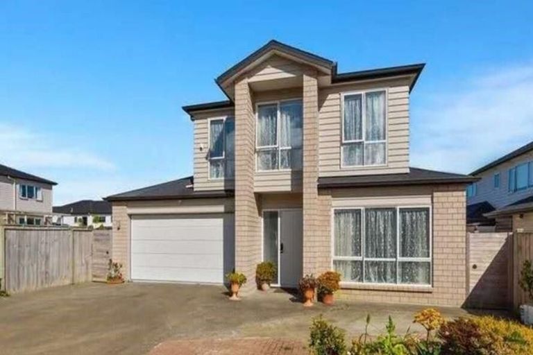 Photo of property in 13 Cahir Place, Flat Bush, Auckland, 2019