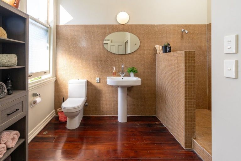 Photo of property in 91 Brougham Street, Mount Victoria, Wellington, 6011