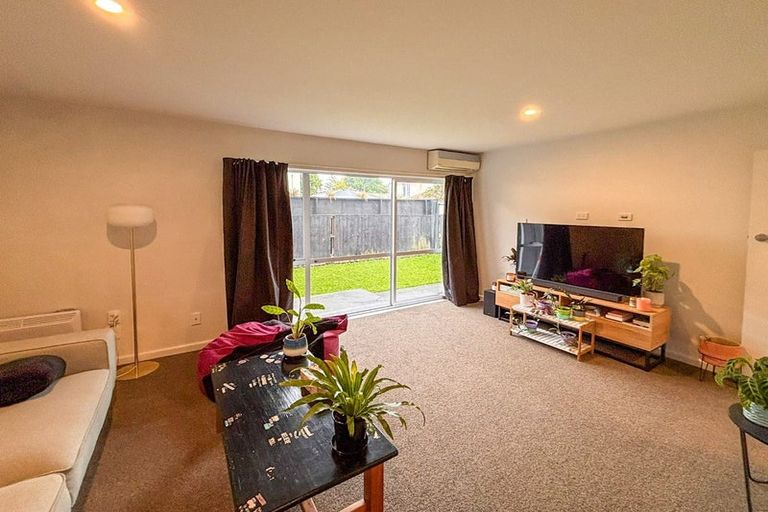 Photo of property in 1/69a Mandeville Street, Riccarton, Christchurch, 8011