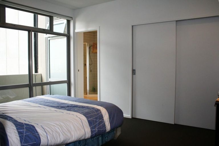 Photo of property in Trinity Apartments, 204/19 College Street, Te Aro, Wellington, 6011