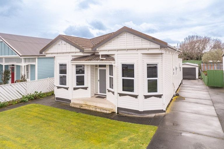 Photo of property in 12 George Street, Aramoho, Whanganui, 4500