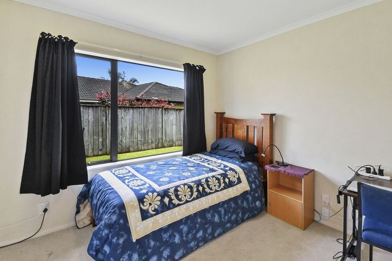 Photo of property in 184 Wattle Farm Road, Wattle Downs, Auckland, 2103