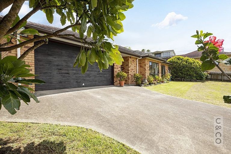 Photo of property in 36 Te Kauri Place, Helensville, 0800