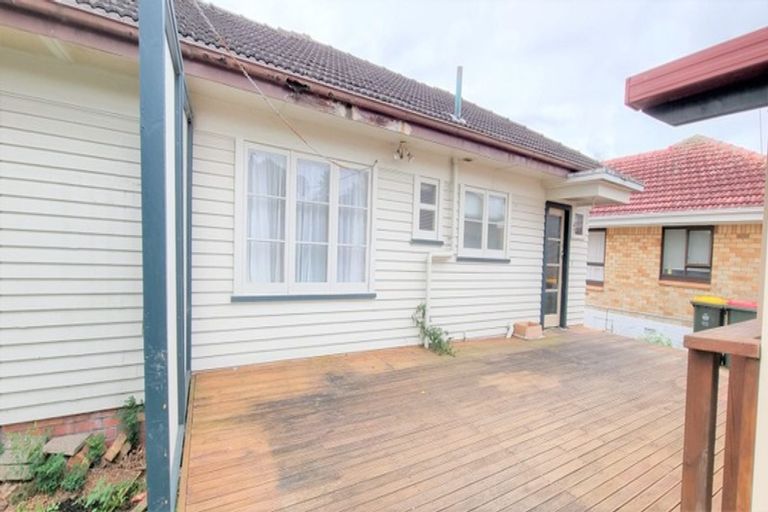Photo of property in 14 Charles Street, Papatoetoe, Auckland, 2025
