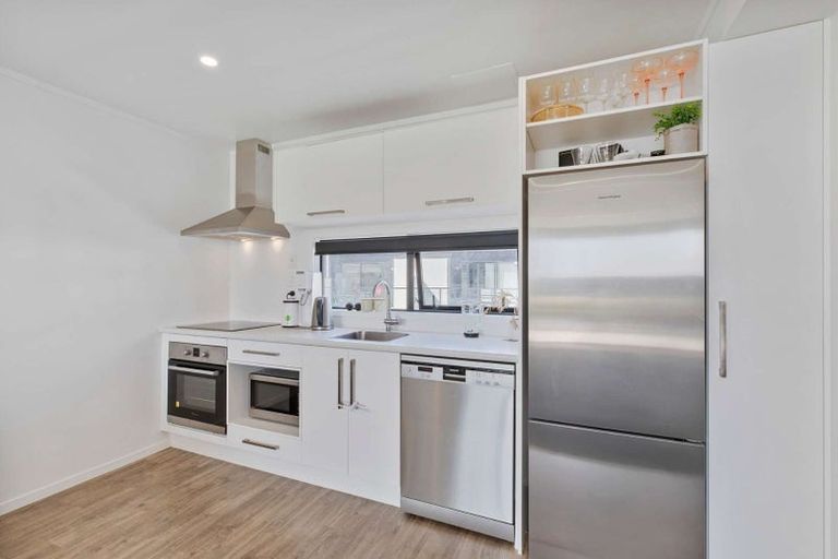 Photo of property in 22 Ashley Place, Papamoa Beach, Papamoa, 3118