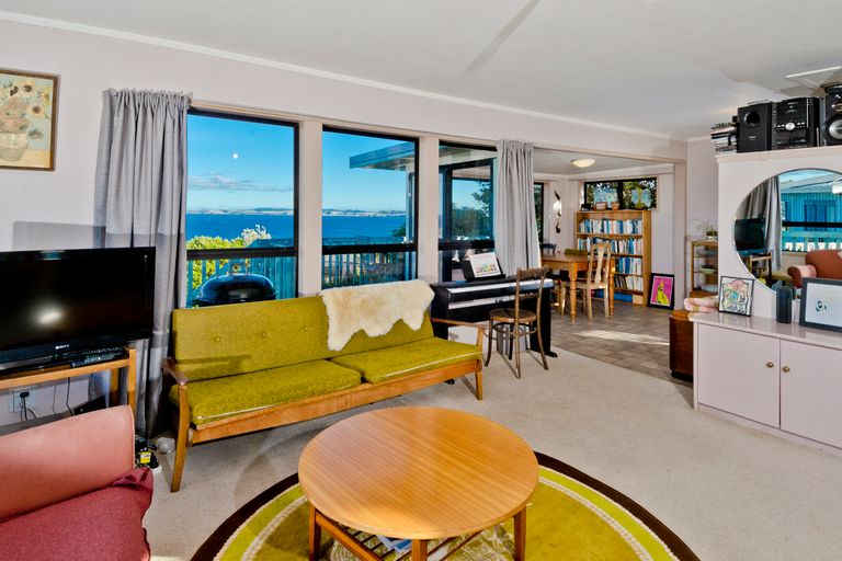 Photo of property in 6 Barrier View Road, Leigh, 0985