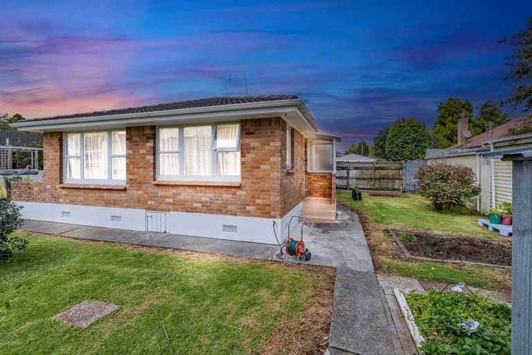 Photo of property in 2/36a Glen Avenue, Papatoetoe, Auckland, 2025