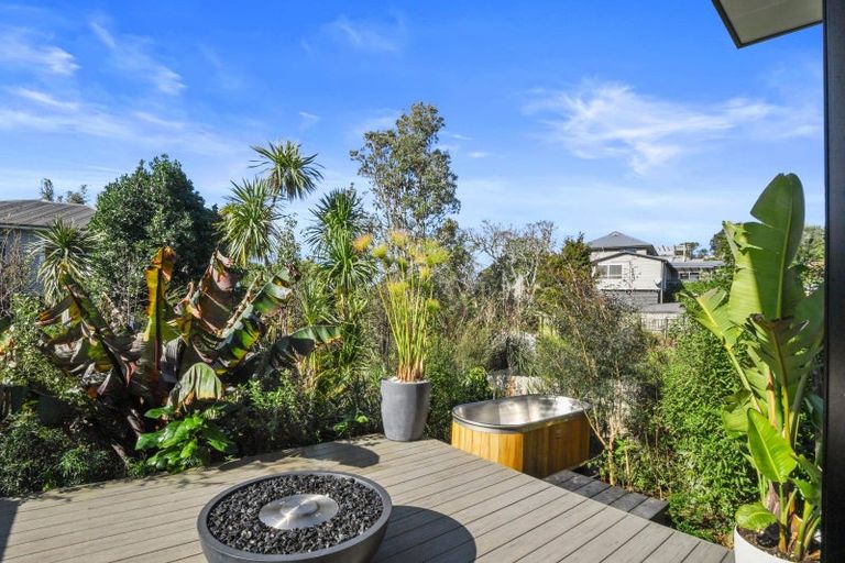 Photo of property in 44 Cambrae Road, Raglan, 3225