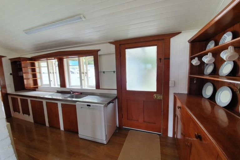 Photo of property in 83 Norwood Road, Bayswater, Auckland, 0622