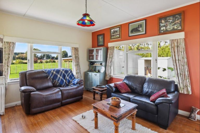 Photo of property in 25 Boulton Road, Levin, 5510