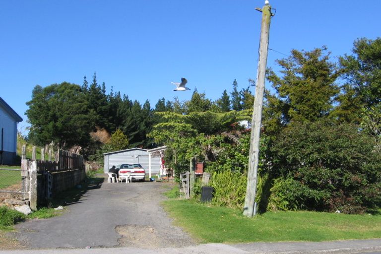 Photo of property in 11 Derrick Road, Kawakawa, 0210