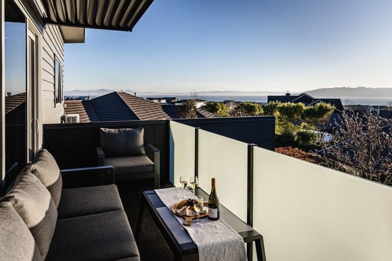 Photo of property in 19 Ernest Kemp Rise, Wharewaka, Taupo, 3330