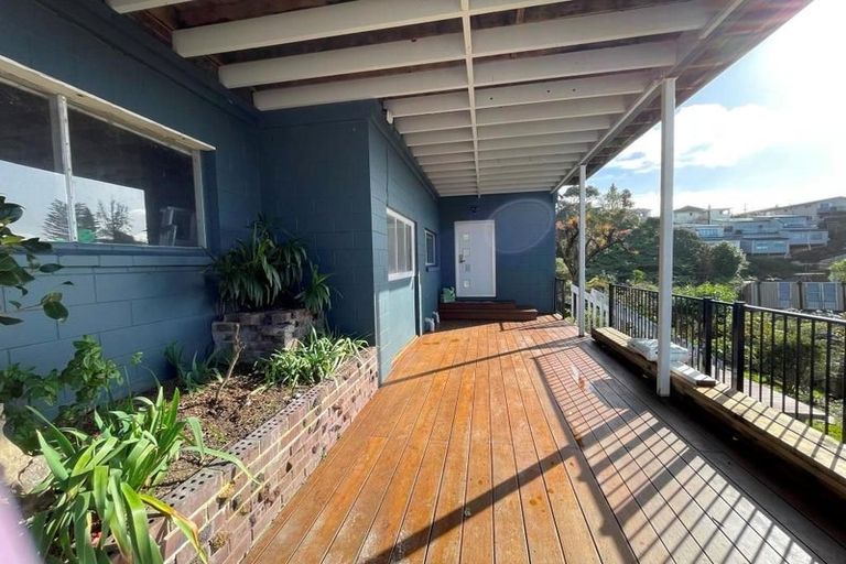 Photo of property in 1/431 East Coast Road, Mairangi Bay, Auckland, 0630