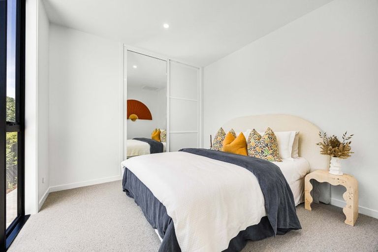 Photo of property in 45b Rosario Crescent, Red Beach, 0932