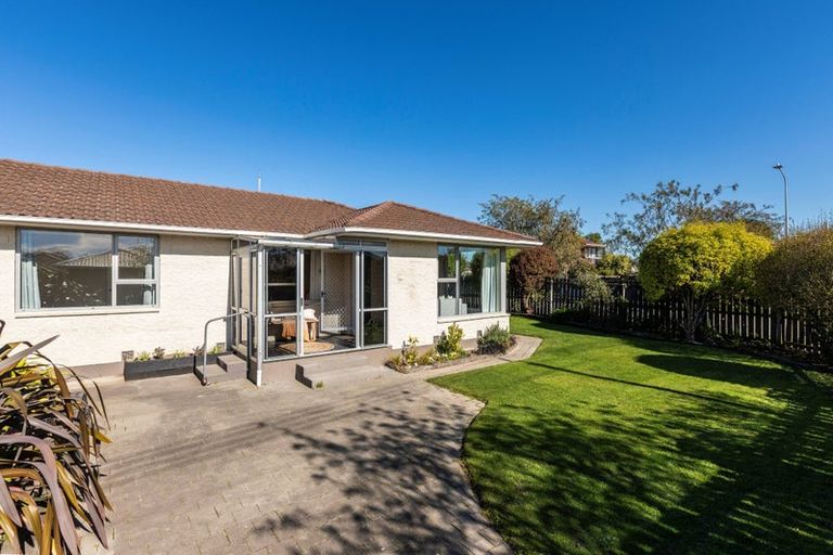 Photo of property in 1/24 Thompsons Road, Belfast, Christchurch, 8051