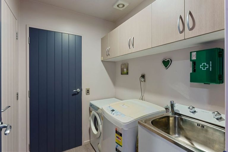 Photo of property in 148 Field Way, Waikanae Beach, Waikanae, 5036