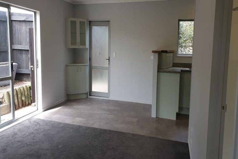 Photo of property in 47 Cardiff Road, Pakuranga, Auckland, 2010