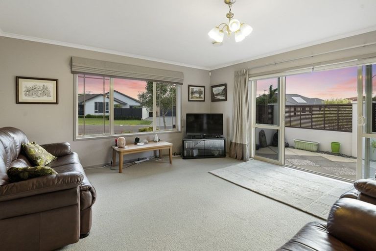 Photo of property in 9 Rota Close, Papamoa Beach, Papamoa, 3118