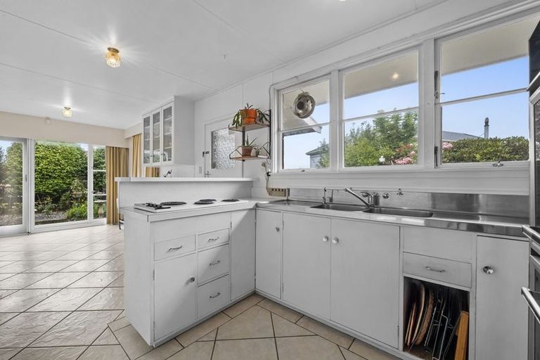 Photo of property in 178 Glover Road, Hawera, 4610