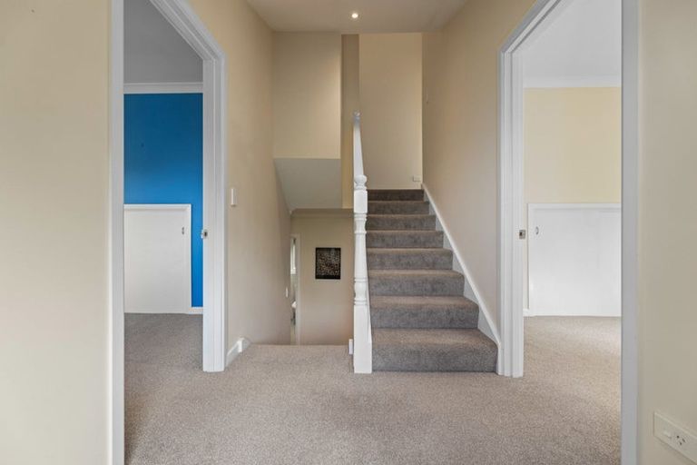 Photo of property in 8 Glas Brae, Governors Bay, Lyttelton, 8971