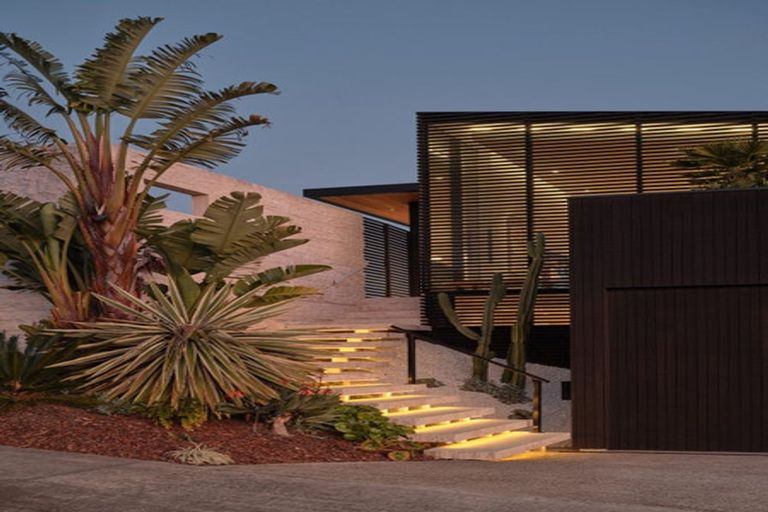 Photo of property in 6 Island Bay Road, Beach Haven, Auckland, 0626