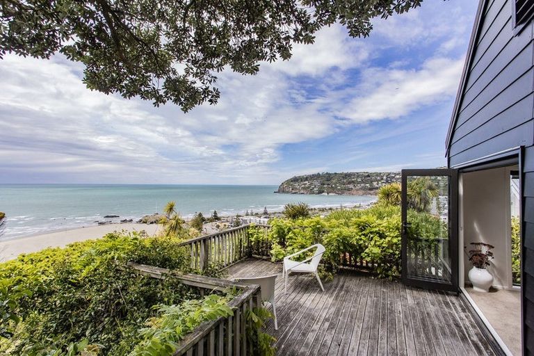 Photo of property in 8 Aranoni Track, Clifton, Christchurch, 8081