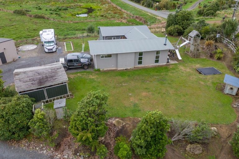 Photo of property in 78 Takapu Road, Manakau, Levin, 5573