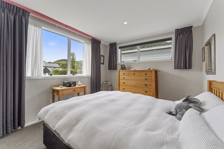 Photo of property in 52 Hinemoa Street, Paraparaumu, 5032
