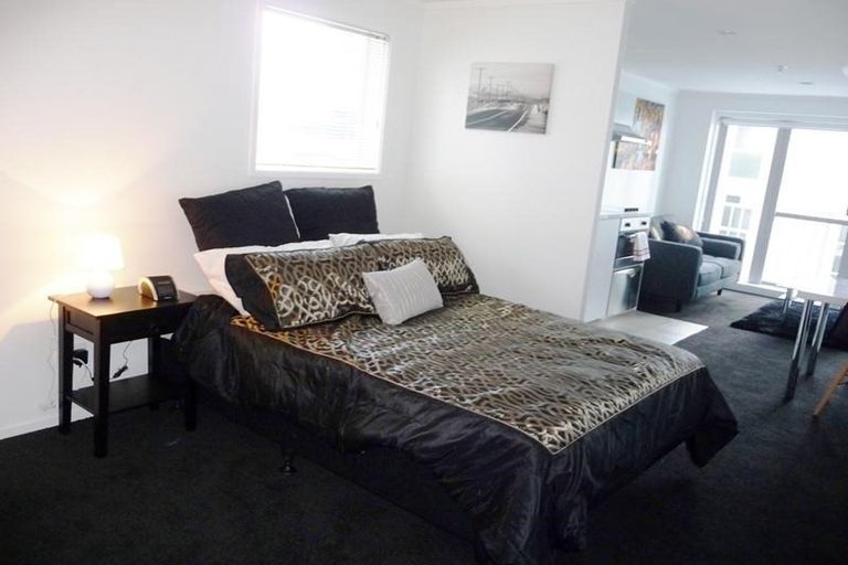 Photo of property in Waldorf Bankside Apartments, 4e/8 Bankside Street, Auckland Central, Auckland, 1010