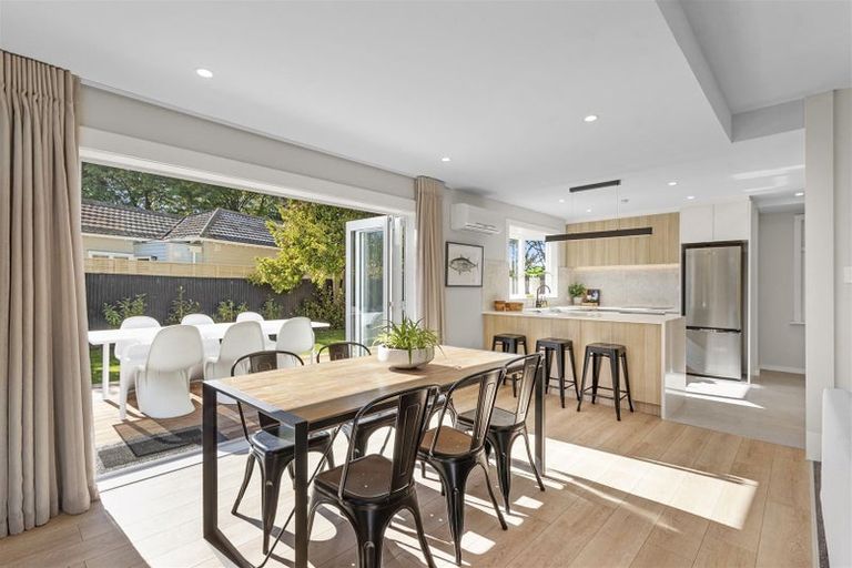 Photo of property in 32 Massey Crescent, St Albans, Christchurch, 8014