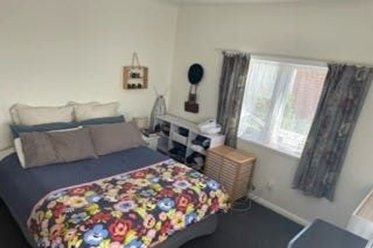 Photo of property in 73 Bell Road, Waiwhetu, Lower Hutt, 5010