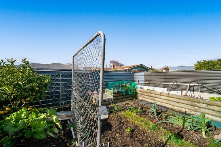 Photo of property in 38a Collins Street, Hawera, 4610