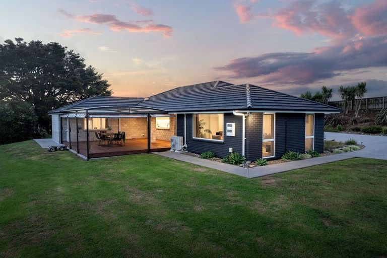 Photo of property in 66 Karanui Road, Te Kamo, Kamo, 0185