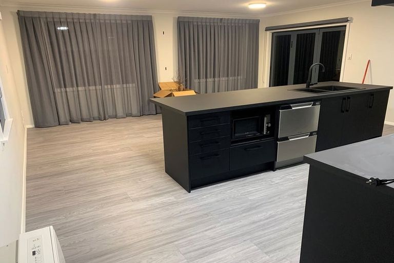 Photo of property in 53 Power Street, Levin, 5510