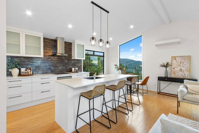 Photo of property in 214 Dyers Pass Road, Cashmere, Christchurch, 8022