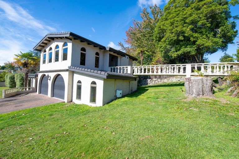 Photo of property in 1 Blackmore Drive, Lynmore, Rotorua, 3010