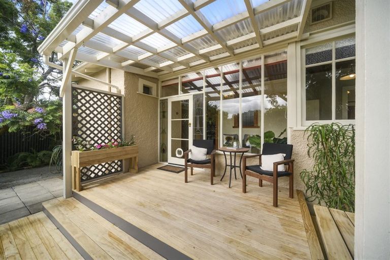 Photo of property in 12 Margaret Street, Roslyn, Palmerston North, 4414