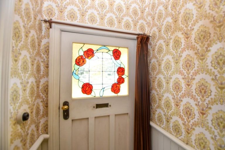 Photo of property in 212 High Street South, Carterton, 5713