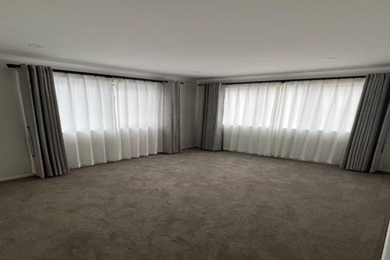 Photo of property in 35a Ksenia Drive, Flat Bush, Auckland, 2019