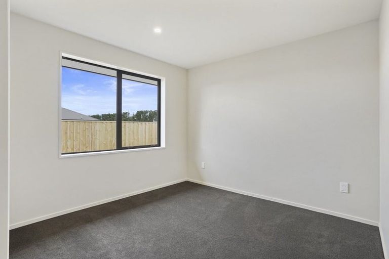 Photo of property in 71 Hilton Drive, Amberley, 7410