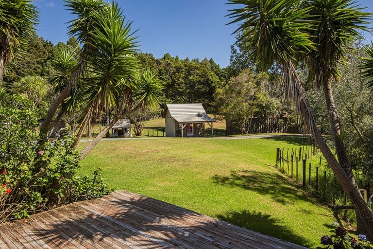 Photo of property in 12 Willow Lane, Maungaturoto, 0588