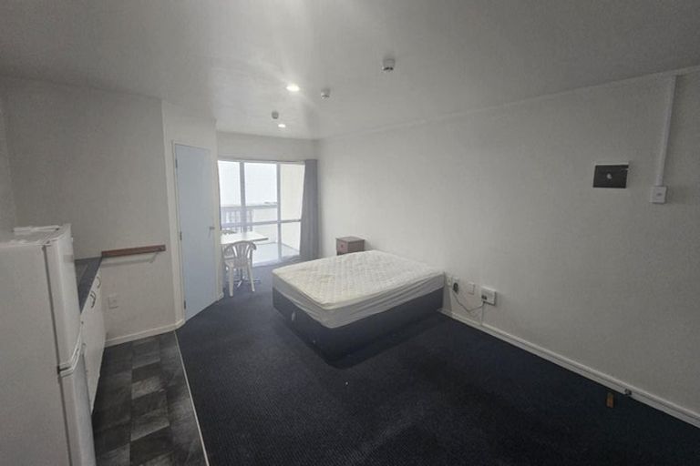 Photo of property in Othello House, 22-24 Mount Edgcumbe Street, New Plymouth, 4310