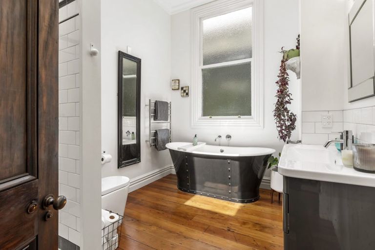 Photo of property in 15 Washington Avenue, Brooklyn, Wellington, 6021