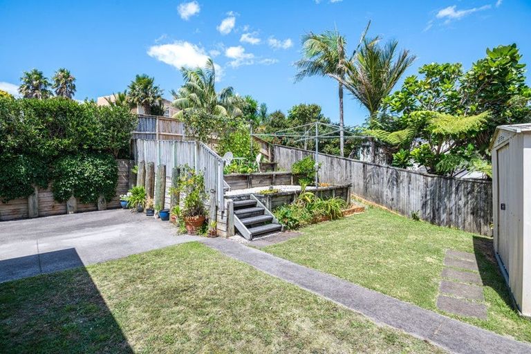 Photo of property in 12 Mayall Avenue, Beach Haven, Auckland, 0626