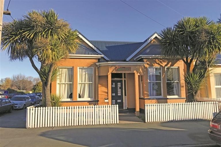 Photo of property in 160 Albany Street, North Dunedin, Dunedin, 9016