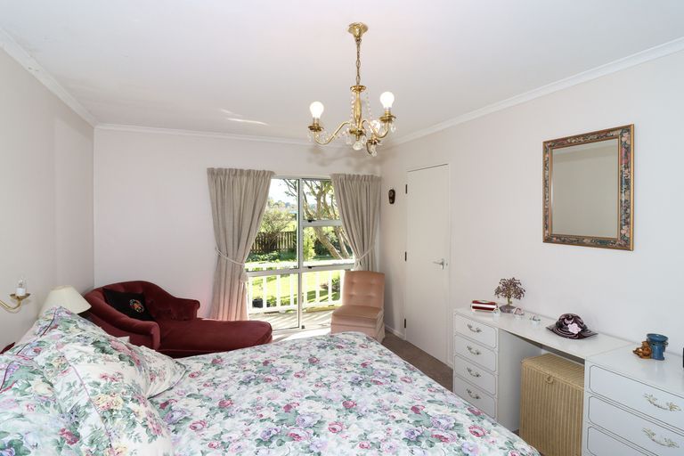 Photo of property in 8 Lincoln Road, Carterton, 5713